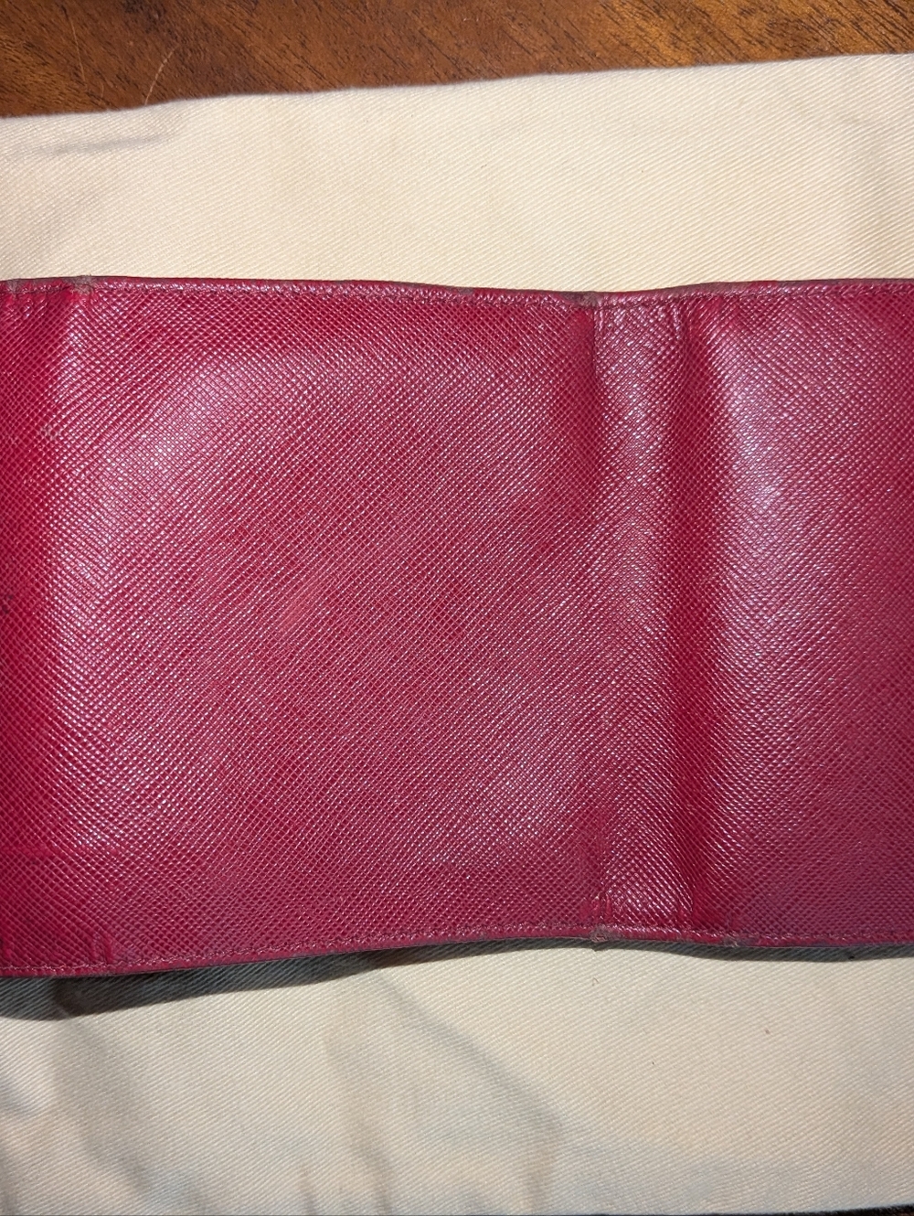 Prada Saffiano Logo Wallet Red Trifold. - Picture 12 of 15